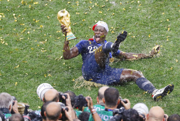 億鎊引進萊 億鎊引進萊